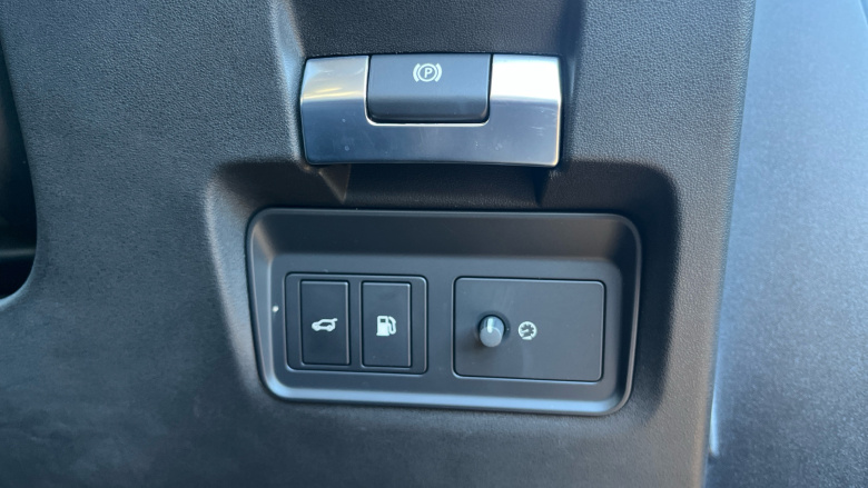 Land Rover Range Rover Evoque 1.5 P300e R-Dynamic SE 5dr Auto Hatchback